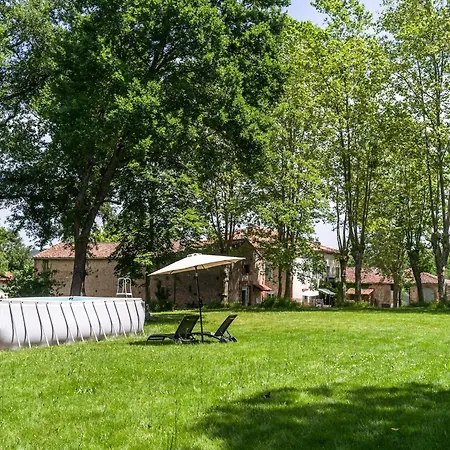 With Private Terrace In Artigat, Cleaning Included *